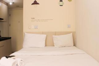 Cozy Living Studio Room at Springlake Summarecon Bekasi Apartment By Travelio - Bekasi - 6