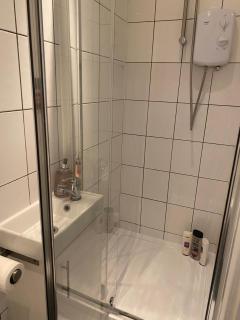 Modern Studio Apartment in Shoreditch - London - 9
