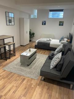 Modern Studio Apartment in Shoreditch - London - 7