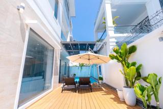 Platinum Boutique Villa Beach - 8
