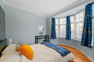 Sunny Side Apartment Wembley - Harrow on the Hill - 2