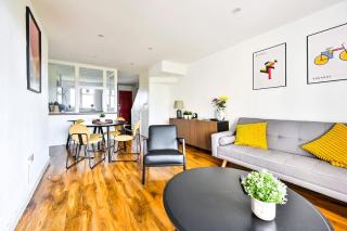 Spacious 2 bed Duplex - Zone 1 - Home Workspace - 0