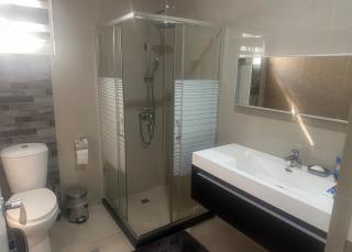 Tagaytay White Mansion Staycation - 8