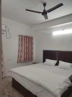 Shivalika Homestay - Varanasi - 9