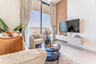 City Views 1BR Near Community Park with Private Balcony, Binghatti House, Jumeirah Village Circle by Deluxe Holiday Homes - 9