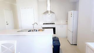 Eglinton Elegance - Hamptons Retreat - 9