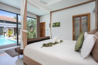 Luxury 4BR Villa Virginie, Salt Pool, Rawai - Strand Rawai - 8