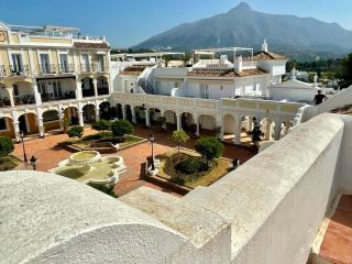 Luxury Townhouse Sea Views 10 Min from Puerto Banus - Marbella - 2