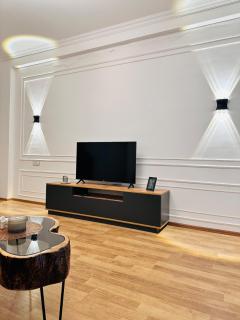 Central Studio Apartment on Nizami Street - Baku - 5