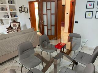 Centro Storico, Piazza Carmine: La Casa di Angela - 5