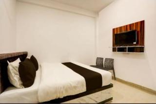 Hotel Rainbow Residency , Near Assi Ghat, Best Facility With Decorative Room - Varanasi - 8