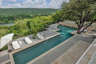 Chateau Lake Austin - 4