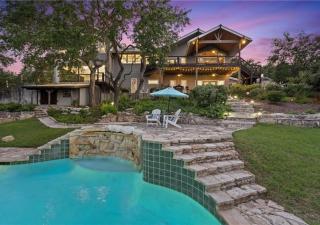 Luxury Lake Travis Retreat, Sleeps 10, Hot Tub & Private Pool - Austin - 6