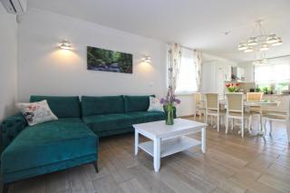 Elegant villa with private pool in Bale - Bale - 5
