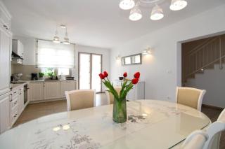 Elegant villa with private pool in Bale - Bale - 2