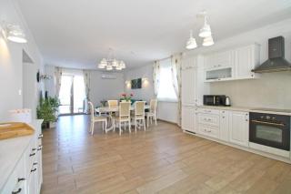 Elegant villa with private pool in Bale - Bale - 1