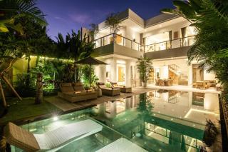 Modern 4bd villa, amazing location in Seminyak - 0