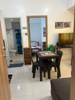 Family Budget Room - Manila - 8
