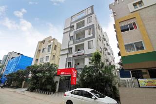 Townhouse Sri Nirvana Inn - Madhapur - 9