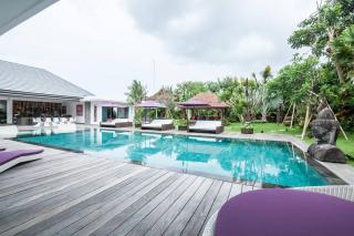 Seminyak Luxueuse villa 61 BR 18 personnes - 1