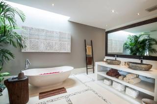 Seminyak Luxueuse Villa 61 Br 18 Personnes - 7