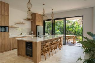 Luxurious 5 bd villa in Seminyak - art deco style - 2