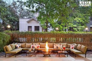 Mehta Mansion by StayVista - A Villa with a Swimming Pool and Pool Table - Lonavala - 7