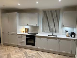 Detached Luxury Coach House - Sky Sports Cinema - EVCharger - Mile End - 8