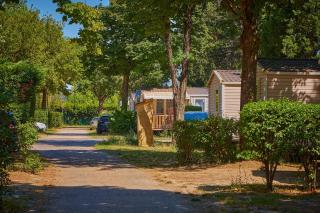 Homair Mobil-homes Camping Les Avignon - Villeneuve-lès-Avignon - 0