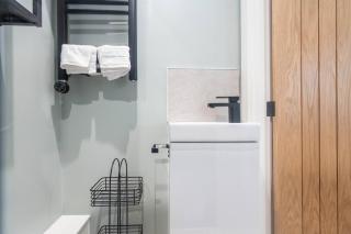 Private Stay By Anfield Shared Kitchen Parking - 1