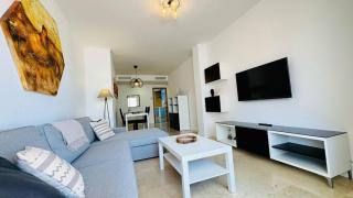Room City Estepona Montemayor 2BR pool and garage - 8