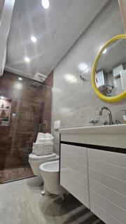 Luxury 2 BDR Apartment Bathtub & Lake View - Tirana - 6