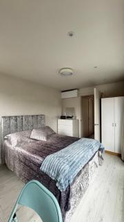 Lovely and modern room in London City - Londra - 6