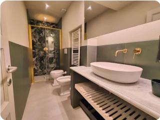 Pilastri - Attractions at your Fingertips - PLUS - Florence - 2