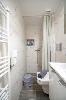 Friendly Home - Atene - 9
