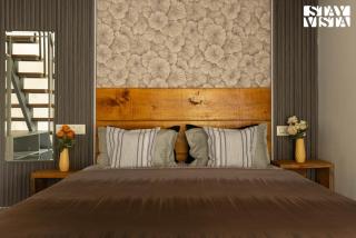 StayVista at Tarang - The Nest with Lawn, AC, BBQ - Jambur - 4