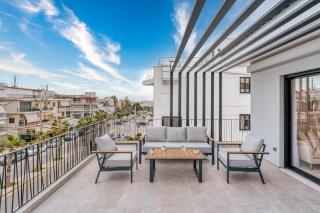 Elegant Penthouse 2 BRs - Large Veranda with View - Atene - 4