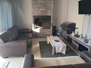 Spacious Home-Quiet area, Kuils river, Cape Town - 8