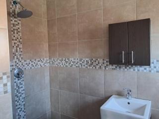 Spacious Home-Quiet area, Kuils river, Cape Town - 4