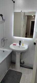 2х комнатная квартира в центре Уральска - 1