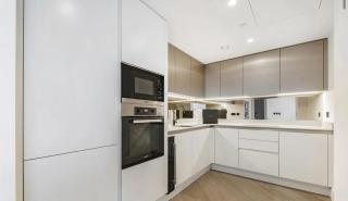 Luxury River Apartments- Parliament - 4