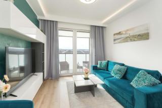 Sucha 33 Modern Apartment with Parking by Noclegi Renters - Danzig - 0