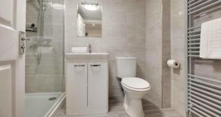 Armstrong Apartment 2 Dog Friendly City Break Stay - 4