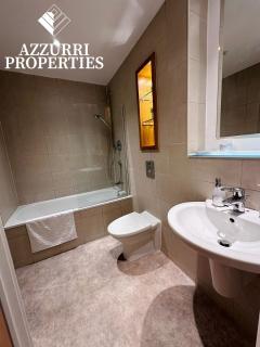 Monthly Stay for Elegant 2-Bedroom Penthouse your Ultimate City Retreat - Sheffield - 5