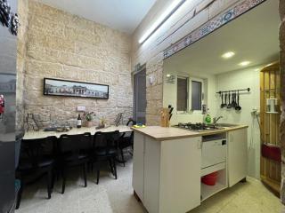 Sliema Group Townhouse, sleeps 12, Prime location - Sliema - 1