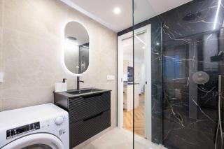 City Charm - Stylish 3BD in Malaga Centro - Malaga - 5