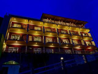 The Kempty Osasis - A Boutique Resort With Scenic Mountain View in Mussoorie - Mussoorie - 7