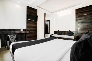 Collection O Shirdi Near Sai Baba Temple - 1