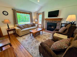 GC Adorable home 20 minutes from CannonFranconia Notch Fire Pit wifi laundry Pet friendly - Sugar Hill - 4