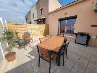 Belle villa climatisée avec Wifi, 2 chambres et jolie terrasse aménagée, à 3km de la plage à PORTIRAGNES LXCHARD7 - Portiragnes - 0
